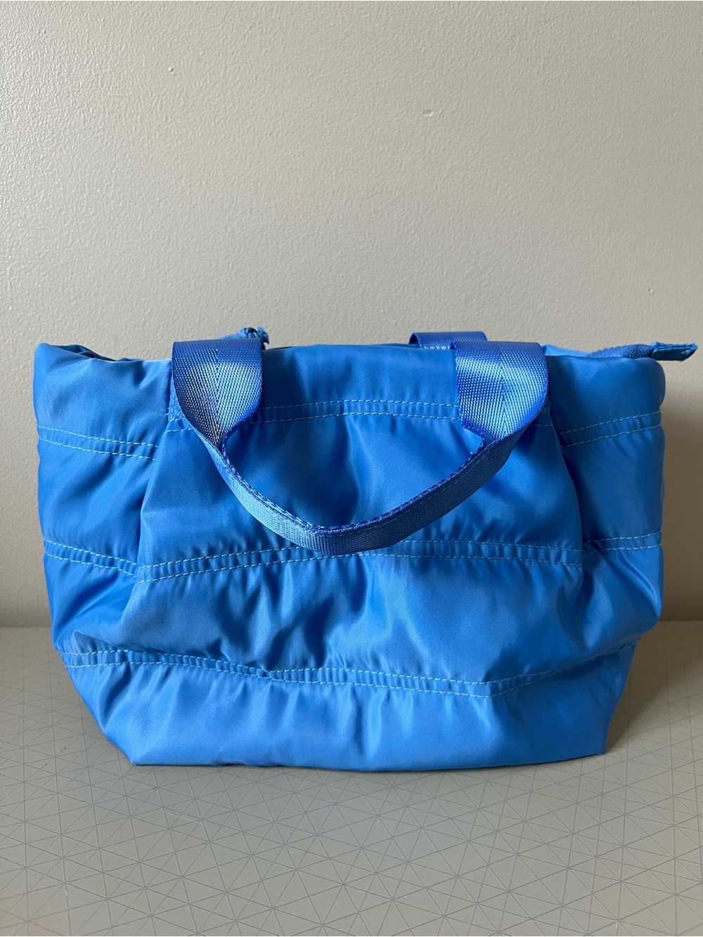 Old Navy Active Puffer Crossbody Bag